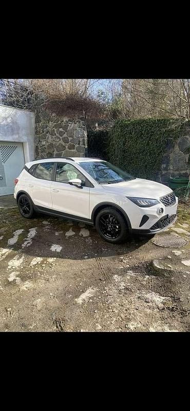 Gebraucht Seat Arona Reference 95 PS (69 kW) 2023 Weiß SUV