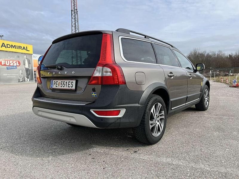 Gebraucht Volvo XC70 Momentum 163 PS (119 kW) 2011 Kombi