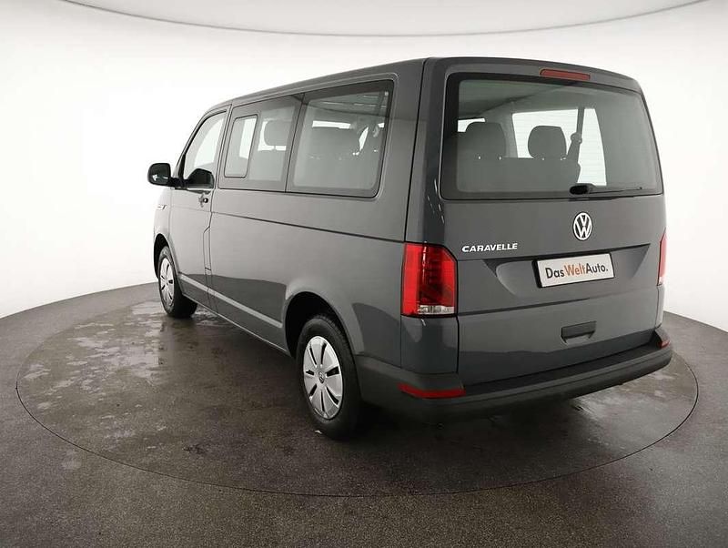 Gebraucht VW T6.1 Trendline 150 PS (110 kW) 2023 Grau Van