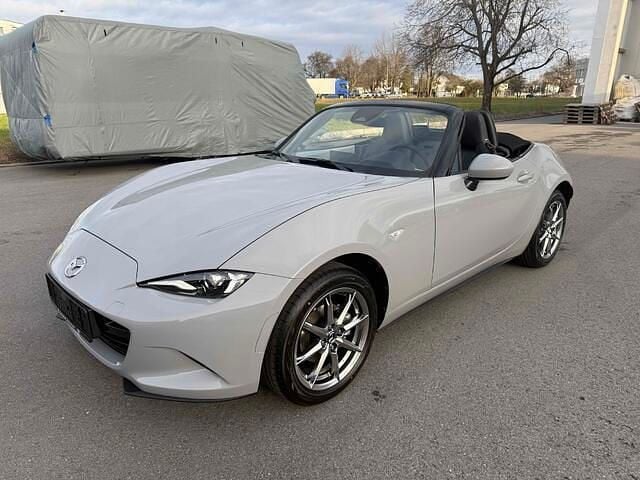 Neu Mazda MX5 132 PS (97 kW) 2026 Grau sonderlackierung Cabrio