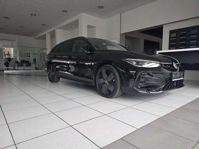 Gebraucht VW Passat Sport 150 PS (110 kW) 2025 Kombi