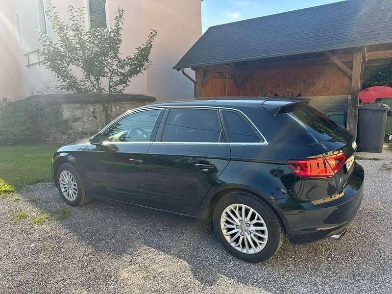 Schwarz Gebraucht 2014 Audi A1 Sportback Ambition Kleinwagen | € 8.900 (Superpreis) - Bild 1/4