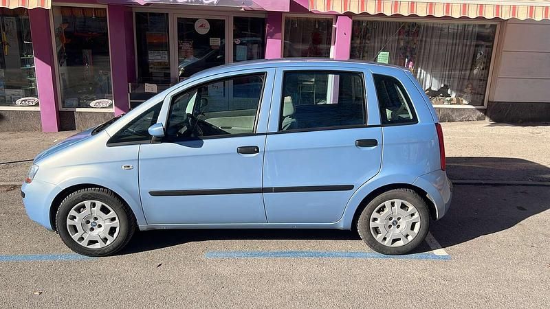 Gebraucht Fiat Idea Active 95 PS (69 kW) 2004 Blau Van / Kleinbus