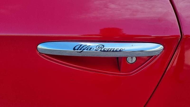 Gebraucht Alfa Romeo Spider 185 PS (136 kW) 2006 Rot Cabrio