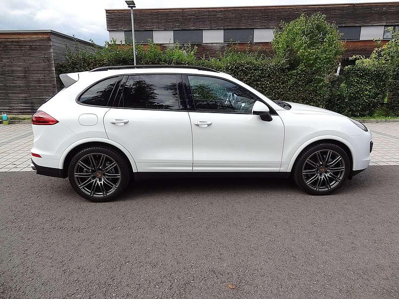 Gebraucht Porsche Cayenne Platinum Edition 385 PS (283 kW) 2017 Weiß SUV