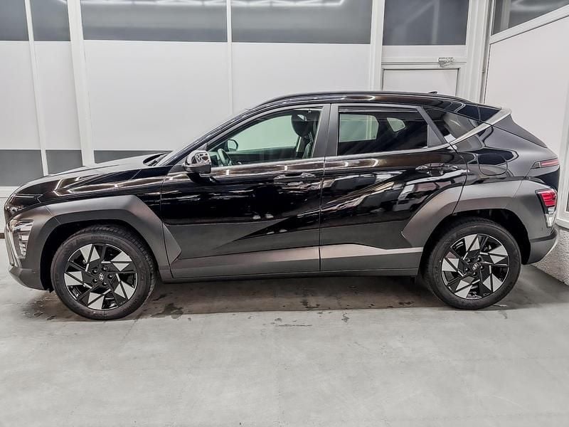Neu Hyundai Kona 140 PS (102 kW) 2025 Schwarz SUV