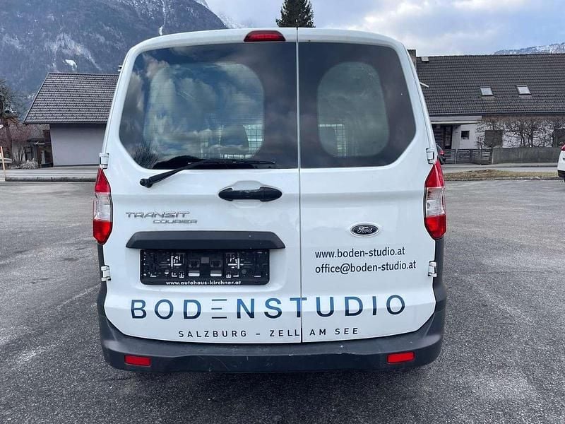Gebraucht Ford Courier Trend 99 PS (72 kW) 2021 Weiß Van / Kleinbus