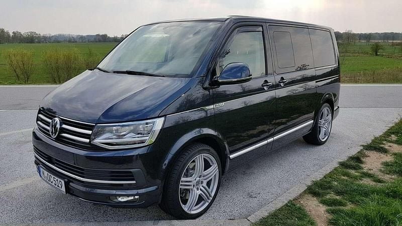 Gebraucht VW Multivan Edition 204 PS (150 kW) 2015 Blau Van