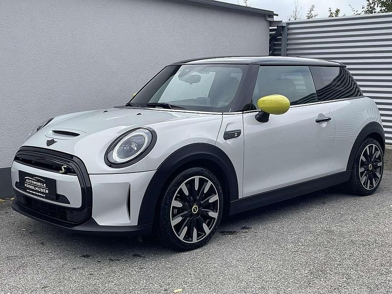 Gebraucht Mini Cooper SE 135 kW (184 PS) 2021 Silber Kleinwagen