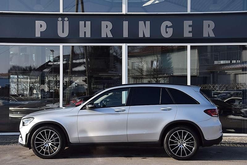 Silber Gebraucht 2019 Mercedes GLC300 AMG line SUV | € 39.900 (Fairer Preis) - Bild 1/4
