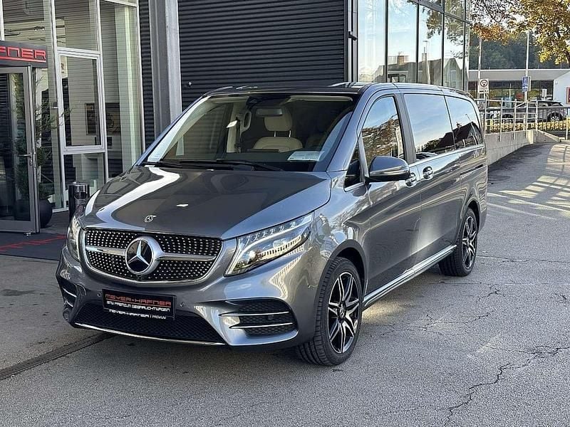 Selenitgrau Gebraucht 2024 Mercedes V300 AMG line Van / Kleinbus | € 89.990 (Fairer Preis) - Bild 1/4
