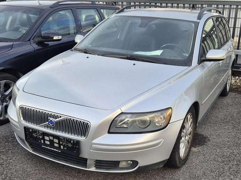 Gebraucht Volvo V50 Momentum 136 PS (100 kW) 2005 Silber Kombi