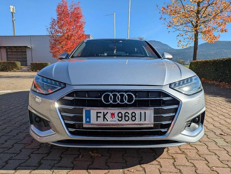 Grau Gebraucht 2019 Audi A4 S-Line Kombi | € 24.200 (Fairer Preis) - Bild 1/4