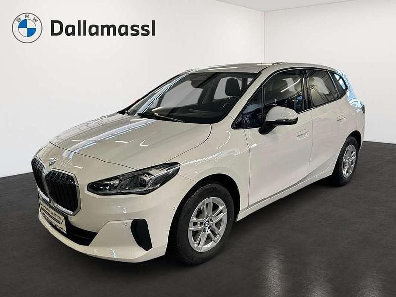 Gebraucht BMW 218 Efficient Dynamics 136 PS (100 kW) 2024 Weiß Limousine