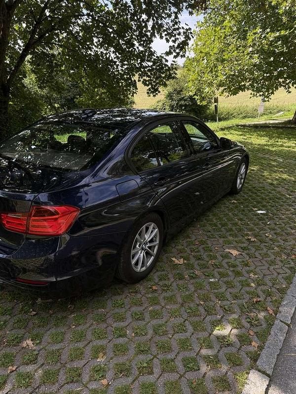 Gebraucht BMW 320 Efficient Dynamics 163 PS (119 kW) 2012 Limousine