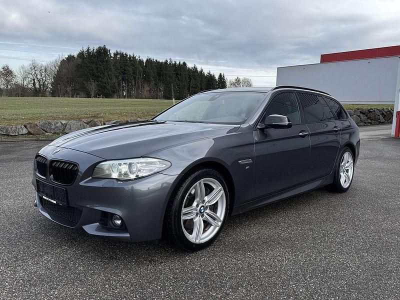 Gebraucht BMW 530 M Sport 258 PS (189 kW) 2015 Kombi