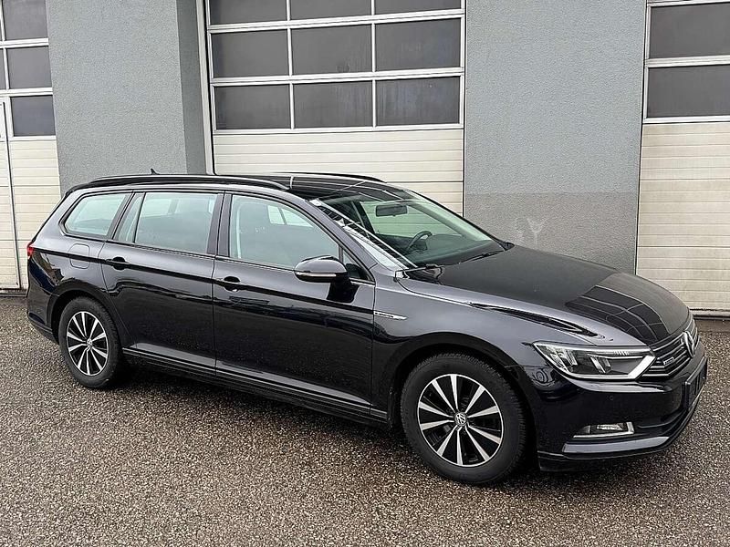Gebraucht VW Passat Trendline 120 PS (88 kW) 2017 Schwarz Kombi