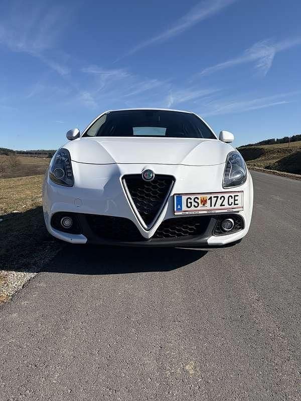 Gebraucht Alfa Romeo Giulietta Super 120 PS (88 kW) 2017 Kleinwagen