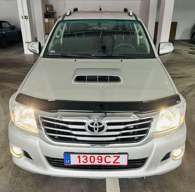 Gebraucht 2014 Toyota HiLux Executive Abholung | € 18.450 (Fairer Preis) - Bild 1/4
