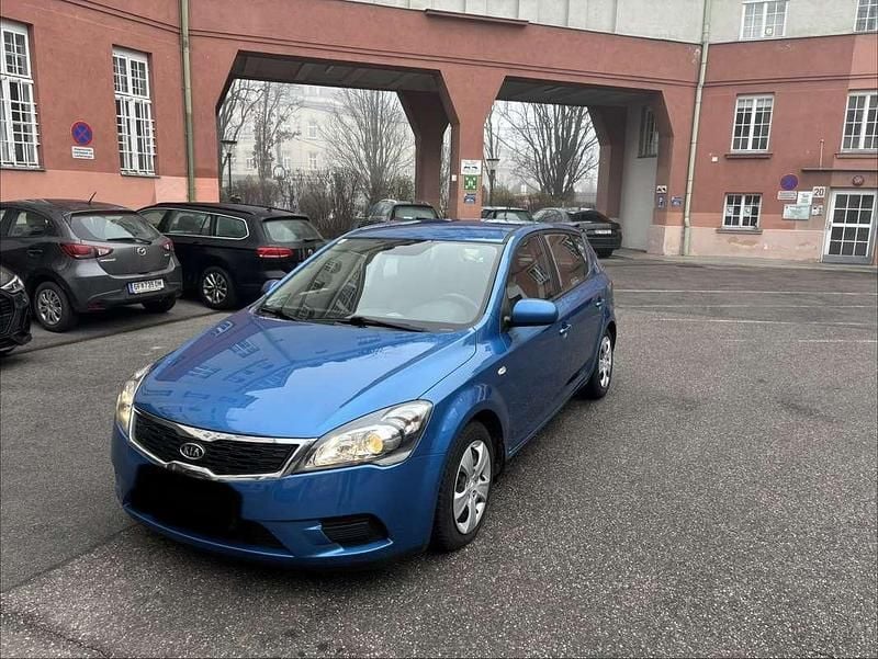 Gebraucht 2011 Kia Ceed Active Kleinwagen | € 2.999 (Superpreis) - Bild 1/4