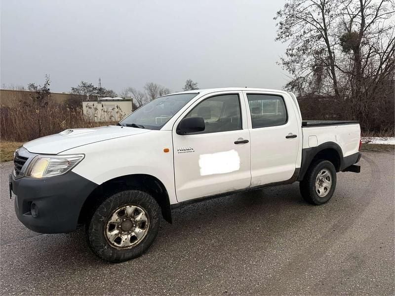 Weiß Gebraucht 2011 Toyota HiLux Abholung | € 9.499 - Bild 1/4