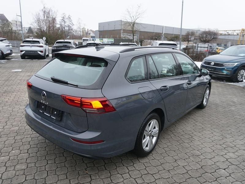 Gebraucht VW Golf VIII Life 116 PS (85 kW) 2022 Grau Kombi