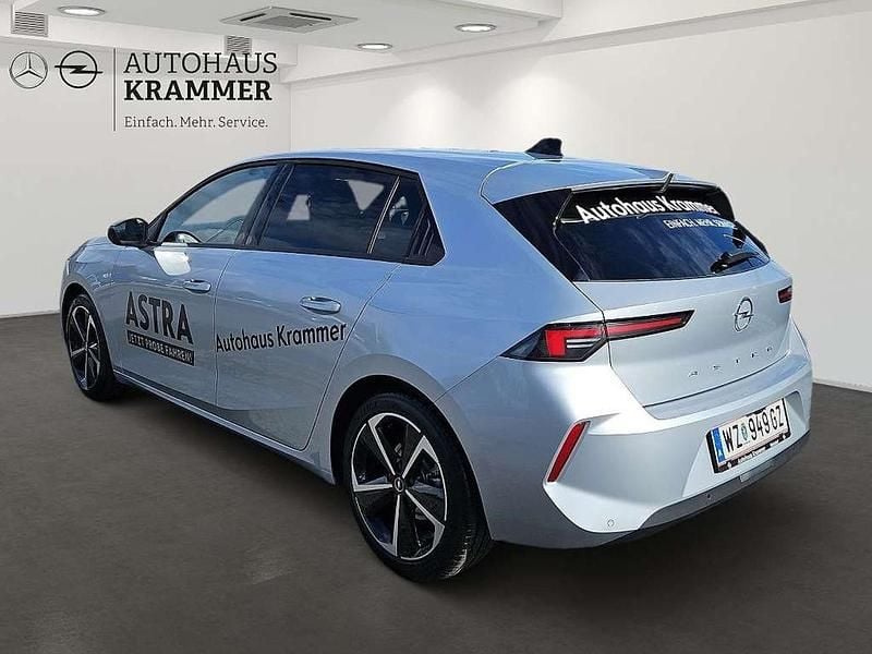 Gebraucht Opel Astra Edition 110 PS (80 kW) 2025 Silber Limousine