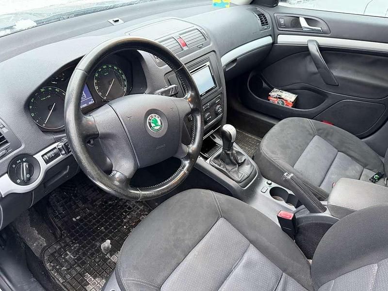 Gebraucht Skoda Octavia 105 PS (77 kW) 2006 Grau Kombi