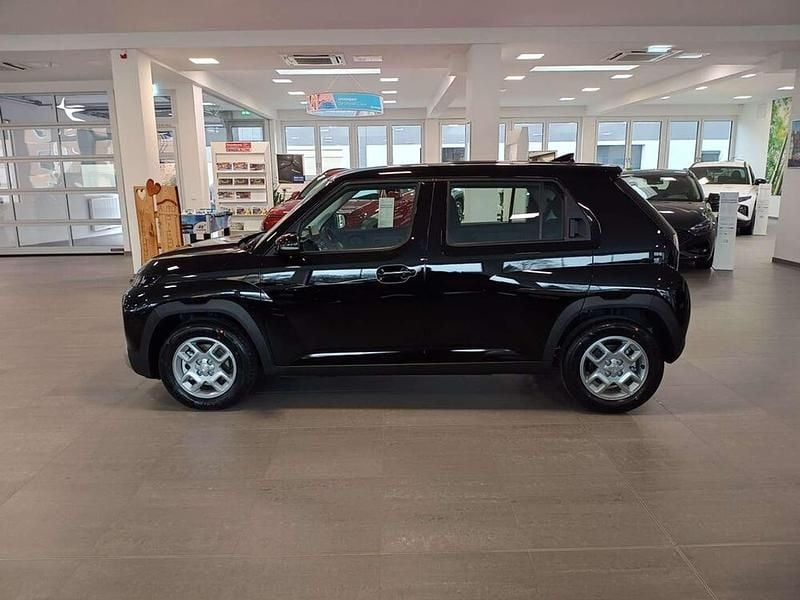 Neu Hyundai Inster 85 kW (116 PS) 2025 Schwarz Kleinwagen