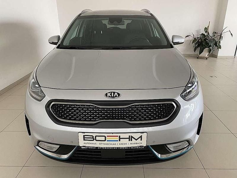 Gebraucht Kia Niro 105 PS (77 kW) 2019 Silber SUV