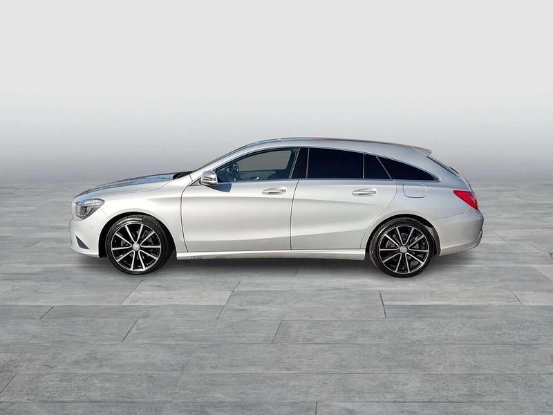 Gebraucht Mercedes CLA200 Shooting Brake 136 PS (100 kW) 2016 Grau Kombi