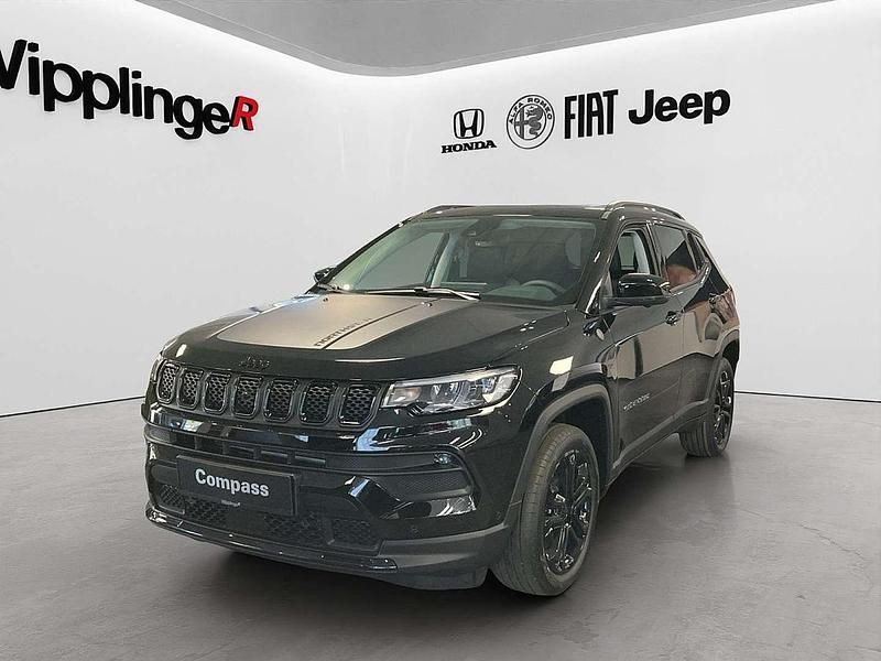 Schwarz Neu 2025 Jeep Compass North SUV | € 42.666 (Etwas zu teuer) - Bild 1/4