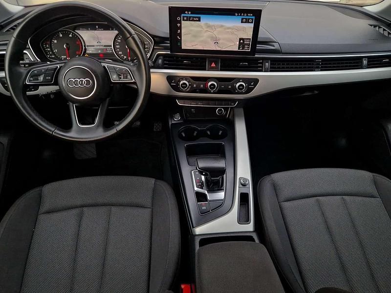 Gebraucht Audi A4 163 PS (119 kW) 2023 Schwarz Kombi