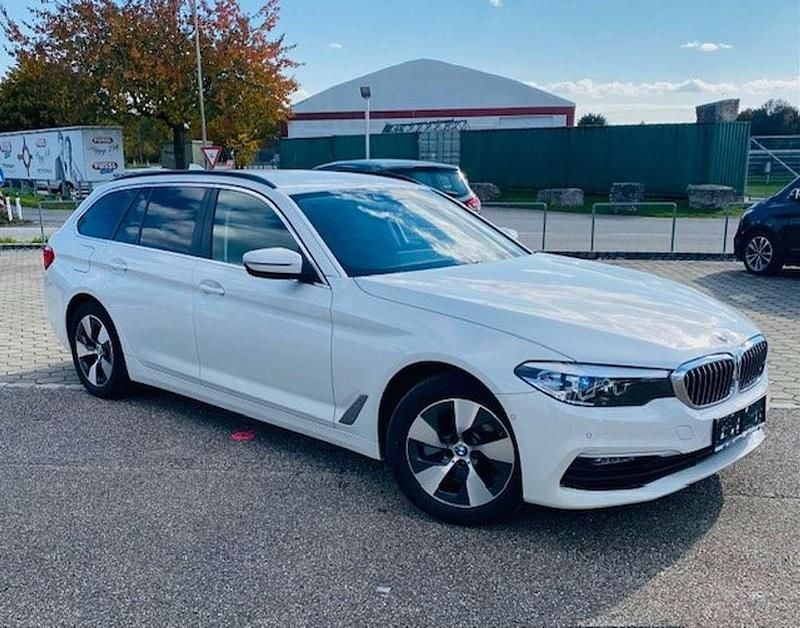 Gebraucht BMW 520 Sport Line 190 PS (139 kW) 2020 Weiß Kombi