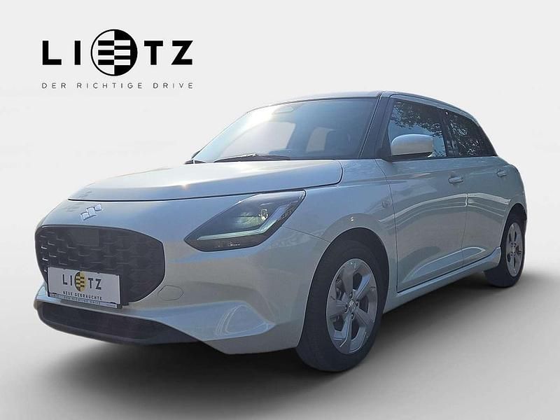 Weiß Gebraucht 2024 Suzuki Swift Limousine | € 19.890 - Bild 1/4