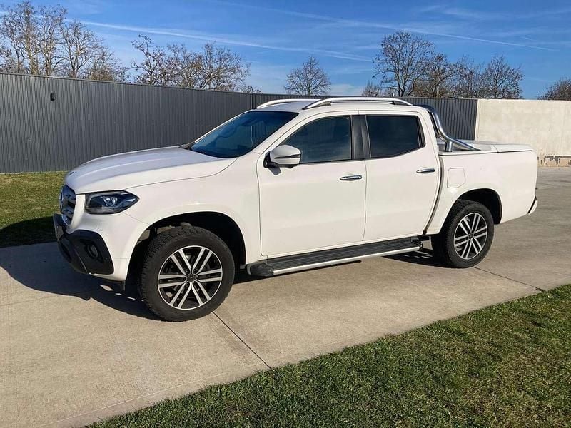 Gebraucht Mercedes X250 190 PS (139 kW) 2019 Weiß Abholung