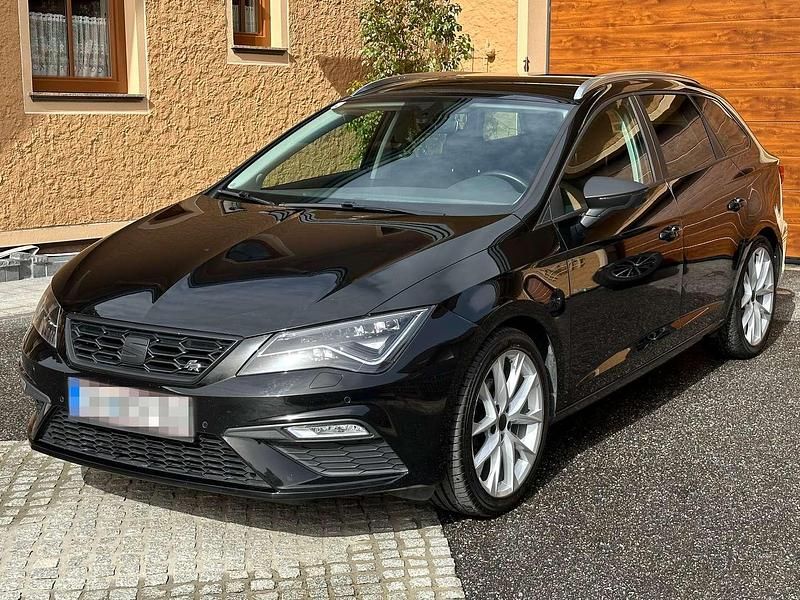 Schwarz Gebraucht 2019 Seat Leon ST FR Kombi | € 16.200 (Fairer Preis) - Bild 1/4