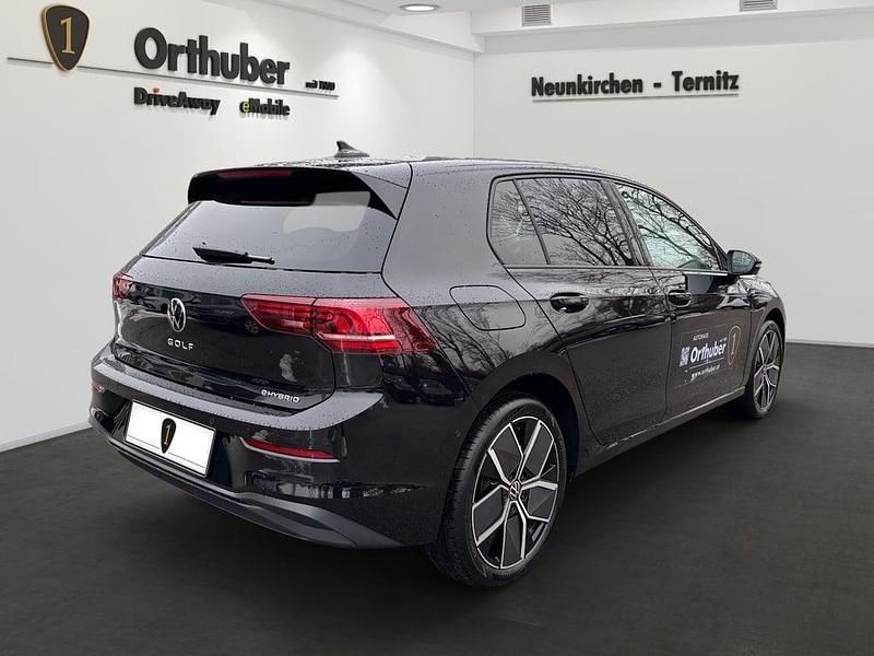 Neu VW Golf VIII 204 PS (150 kW) 2026 Schwarz  metallic