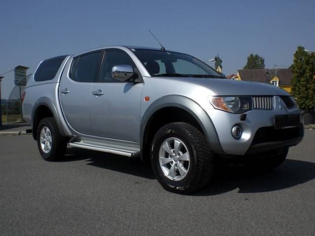 Mitsubishi pajero sport invite