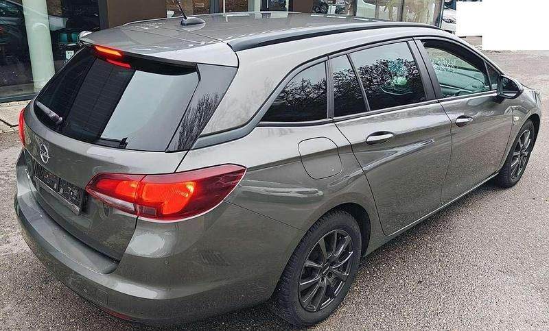 Gebraucht Opel Astra Edition 105 PS (77 kW) 2019 Grau Kombi