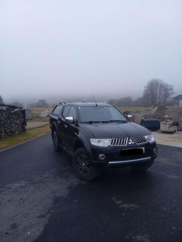 Gebraucht 2011 Mitsubishi L200 Intense Abholung | € 14.990 - Bild 1/4