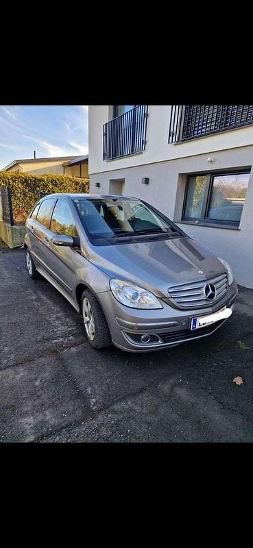 Gebraucht 2006 Mercedes B180 Van / Kleinbus | € 4.000 (Guter Preis) - Bild 1/4