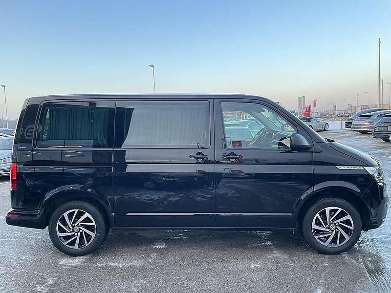 Gebraucht VW Multivan Trendline 150 PS (110 kW) 2020 Schwarz Van