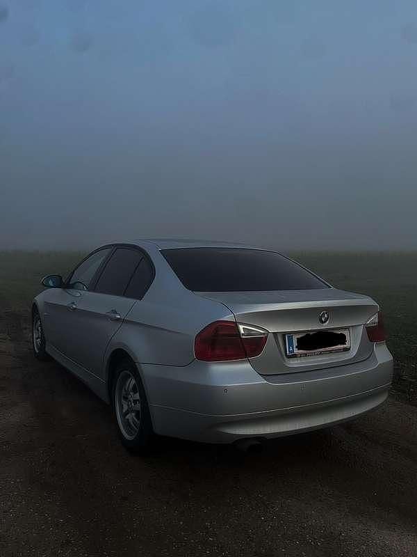 Gebraucht BMW 318 116 PS (85 kW) 2006 Limousine