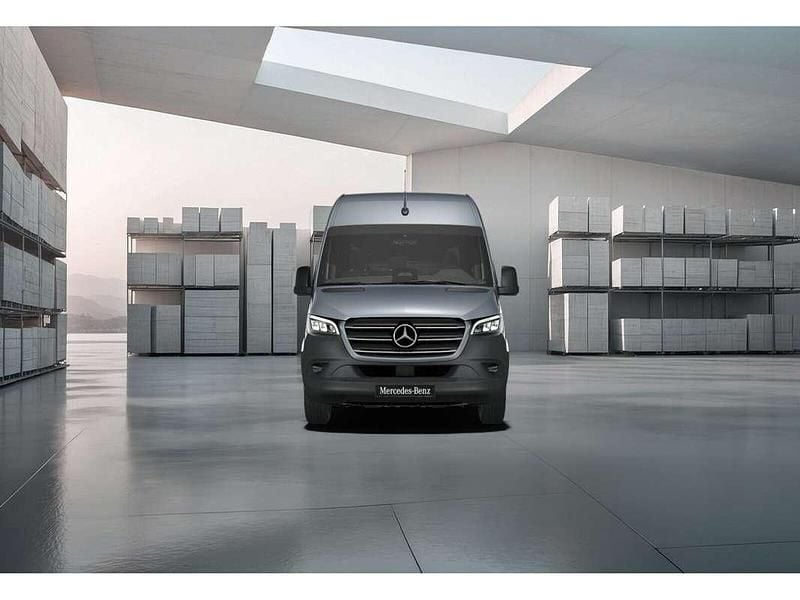 Gebraucht Mercedes Sprinter 170 PS (125 kW) 2025 Silber Van