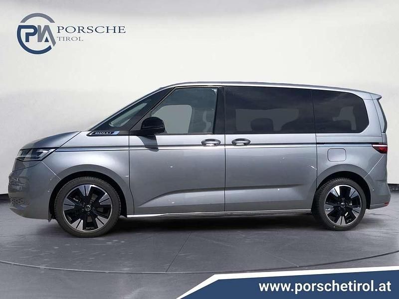 Gebraucht VW Multivan Style 150 PS (110 kW) 2024 Silber Van