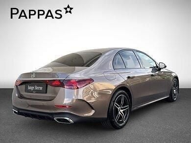 Gebraucht Mercedes E200 204 PS (150 kW) 2024 Braun Limousine