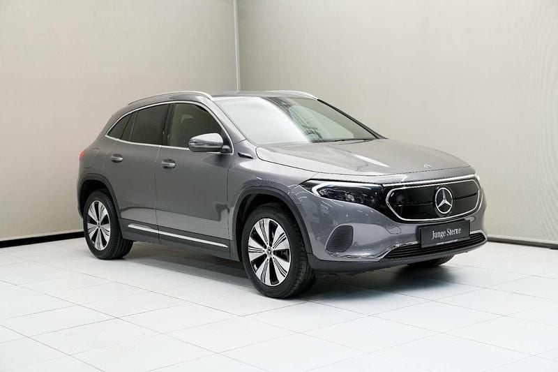 Grau Gebraucht 2021 Mercedes EQA250 SUV | € 26.900 (Guter Preis) - Bild 1/4