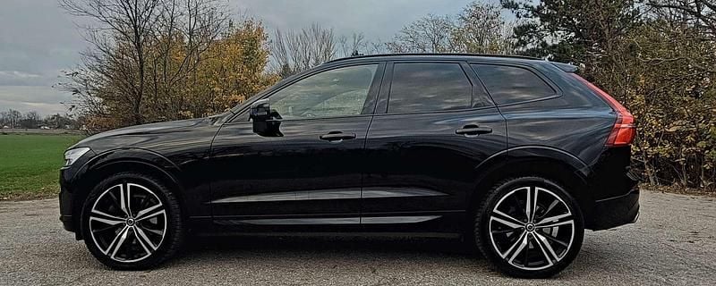 Gebraucht Volvo XC60 R-Design 197 PS (144 kW) 2020 Schwarz SUV