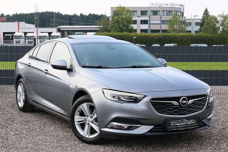 Grau Gebraucht 2019 Opel Insignia Kleinwagen | € 16.950 - Bild 1/4